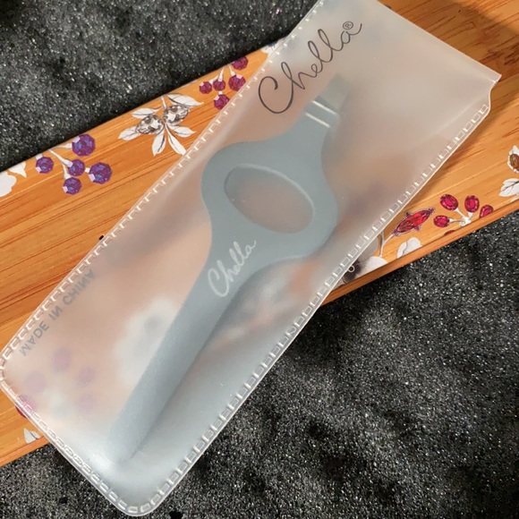 Chella Slant Tip Tweezers - Picture 5 of 5